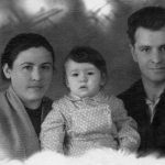 Анна Семёновна Мурашова-Кикина, сын Андрей и Даль Андреевич Кикин. Ангарск, 1960. 