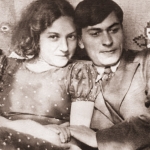 Нина Яковлевна Ходакова-Комарова с мужем, поэтом Петром Степановичем Комаровым. Хабаровск, 1936. 