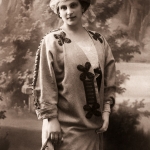 Мария Яковлевна Ходакова-Лейно-Ковальская-Ходакова - хозяйка шляпного салона, модистка. Москва, середина 1910-х годов. 