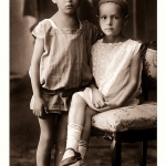 Племянник и тетя 1. Алеша Лукинский и Оксана Осипова, 1928. 